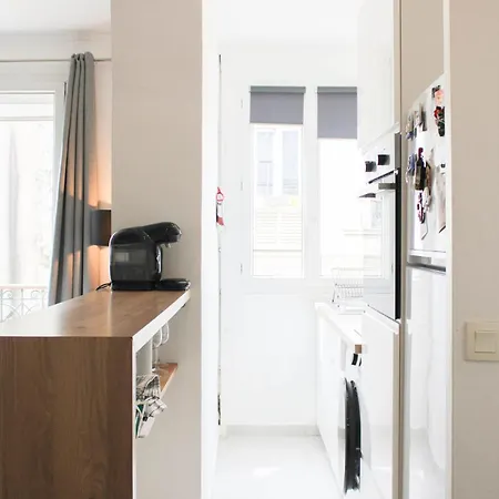 Bright With Montmartre View - 38m Appartamento *